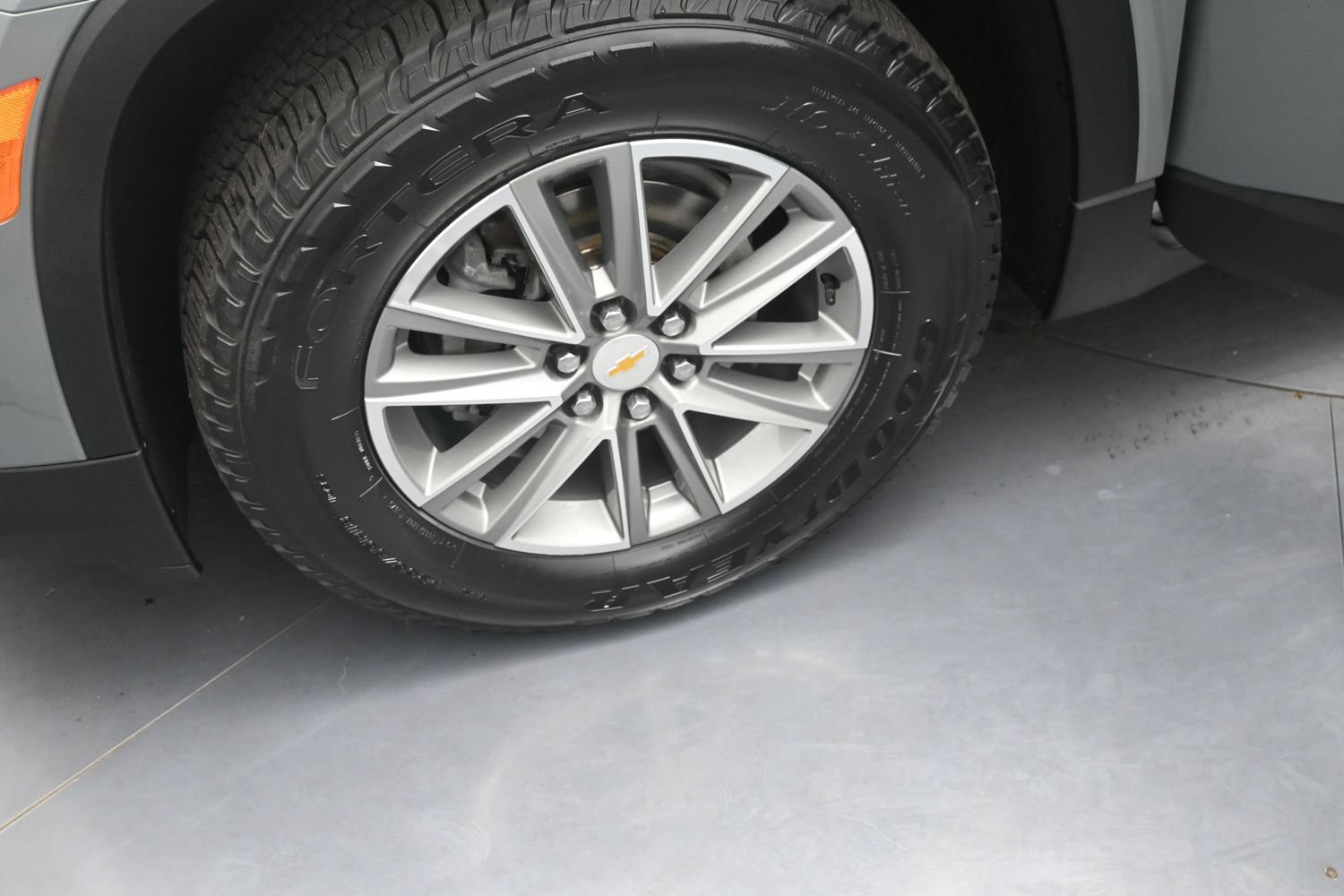 Used 2023 Chevrolet Traverse LT AWD/4WD image 13