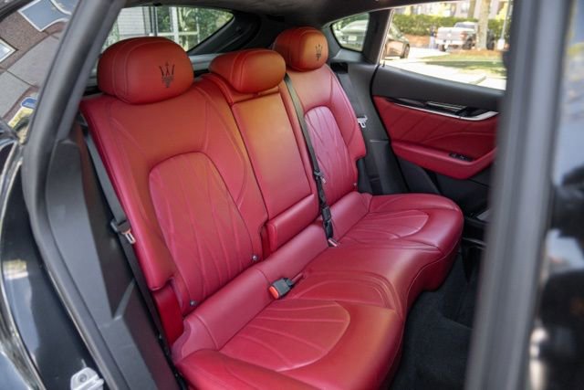 Used 2022 Maserati Levante Modena image 51