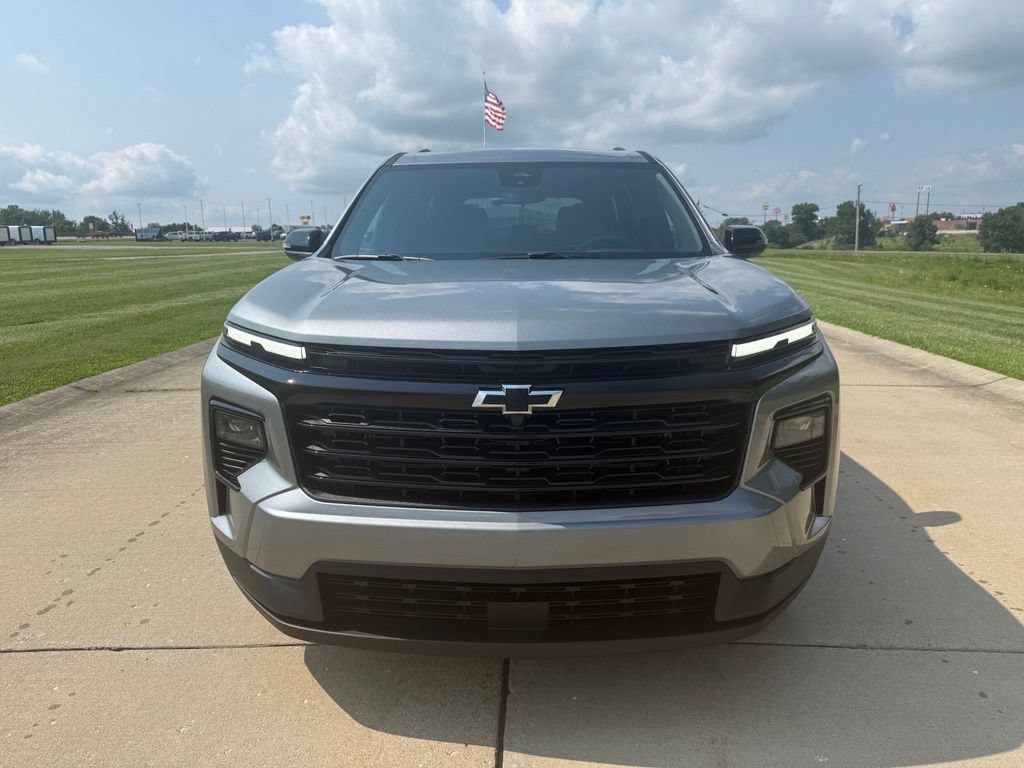New 2026 Chevrolet Traverse LT w/ Midnight/Sport Edition FWD image 12