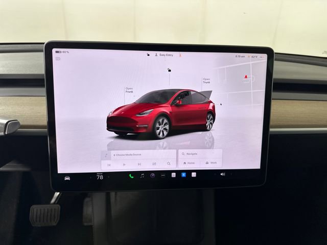 Used 2022 Tesla Model Y Long Range image 19