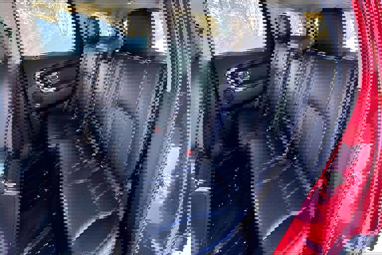 Used 2017 Land Rover Discovery Sport HSE image 21