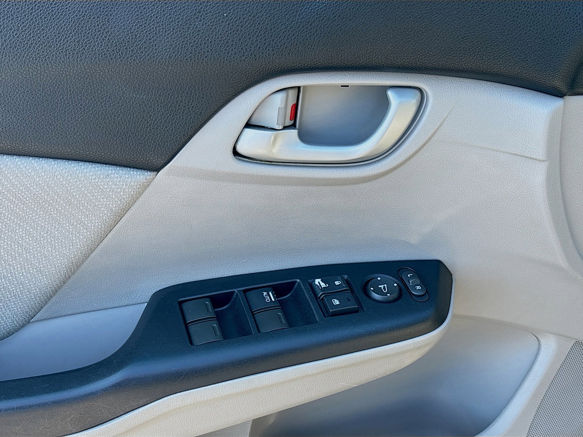 Used 2013 Honda Civic LX image 22