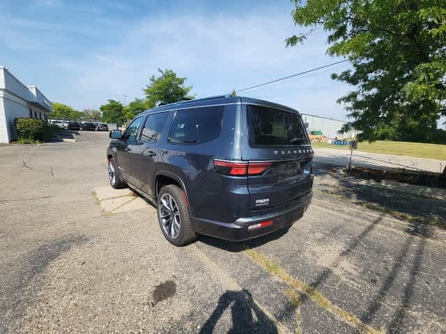 Used 2022 Jeep Wagoneer Series III w/ Premium Group I AWD/4WD image 17