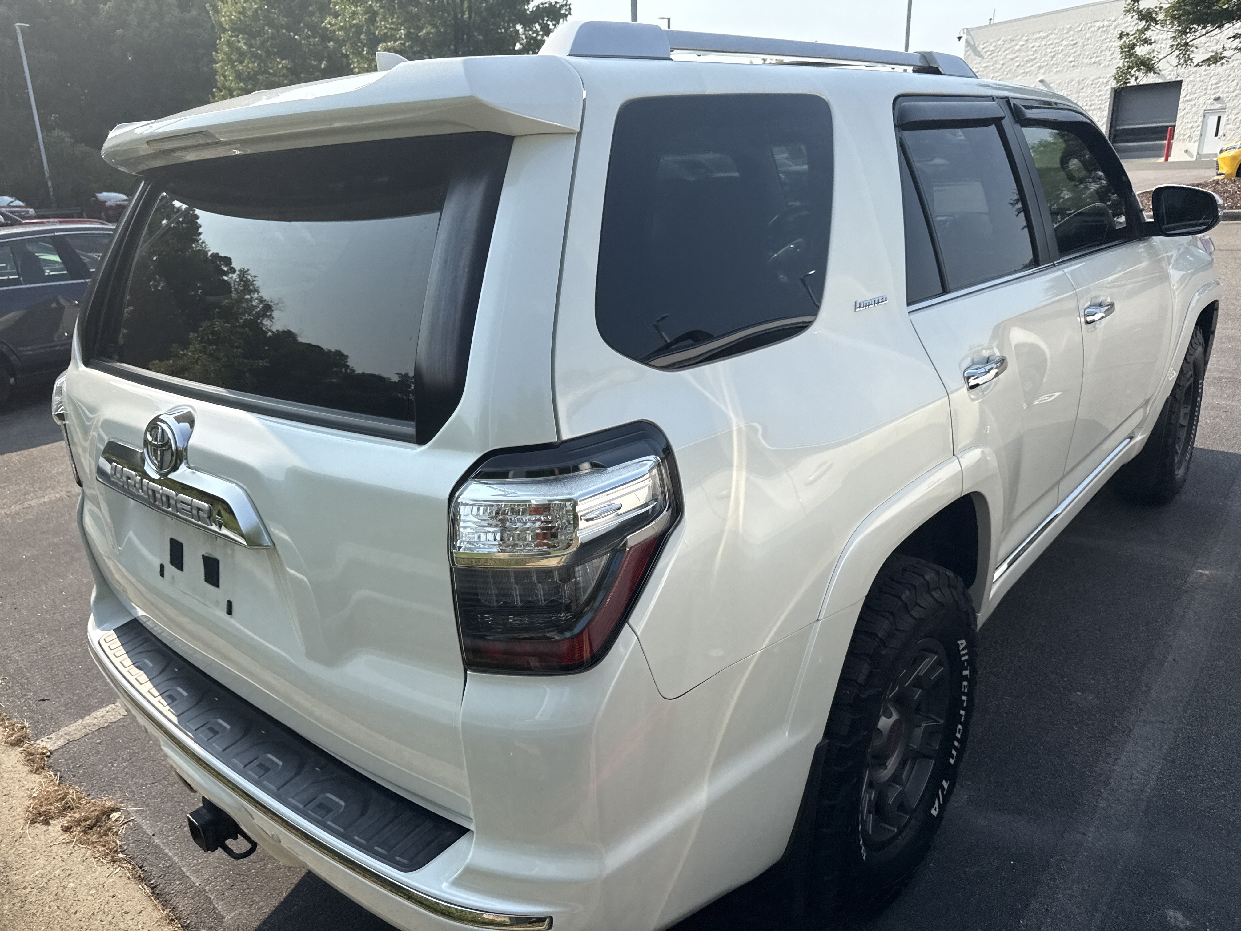 Used 2017 Toyota 4Runner Limited AWD/4WD image 7