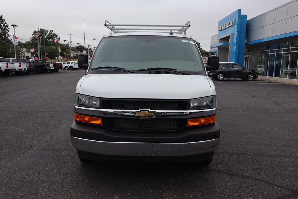New 2025 Chevrolet Express 2500 Work Van w/ Driver Convenience Package image 19