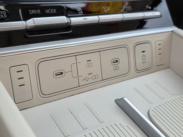 Used 2024 Hyundai Santa Fe Calligraphy image 29