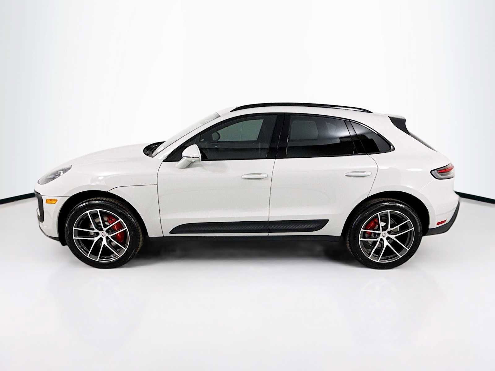 New 2026 Porsche Macan S image 2