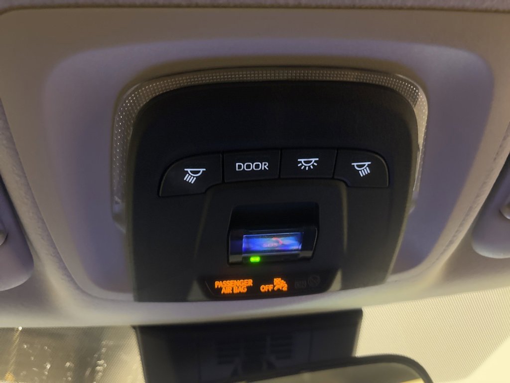 Used 2023 Toyota Corolla LE image 23