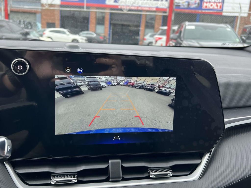 Used 2025 Chevrolet Equinox LT w/ Midnight Edition image 27