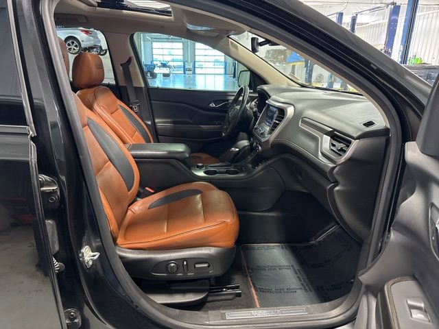 Used 2017 GMC Acadia SLT image 18