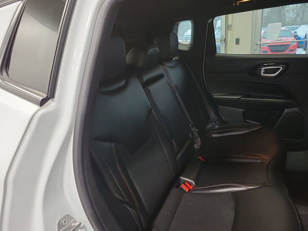 Used 2023 Jeep Compass Trailhawk w/ Trailhawk Convenience Group image 23