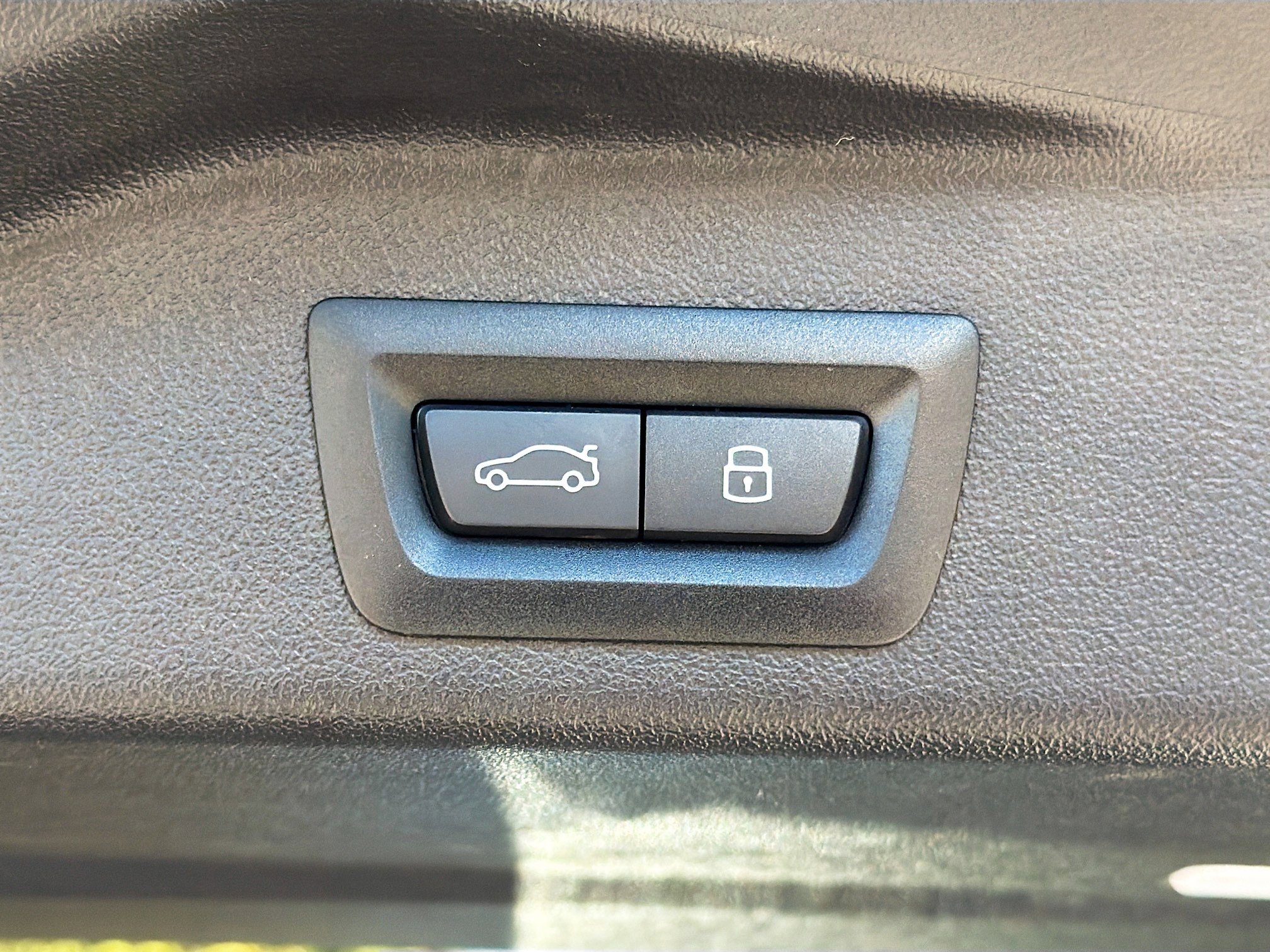 Used 2026 BMW X5 sDrive40i image 14