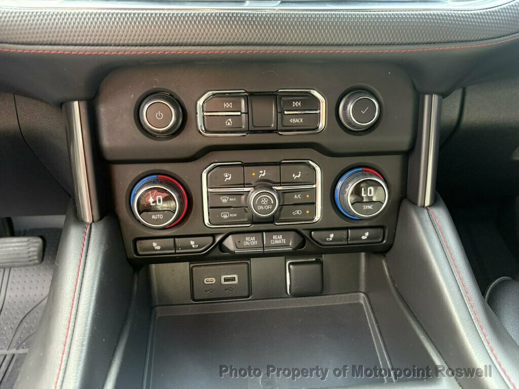 Used 2022 Chevrolet Suburban RST w/ Luxury Package RWD image 22