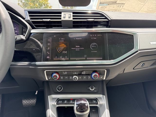 New 2025 Audi Q3 2.0T Premium image 28