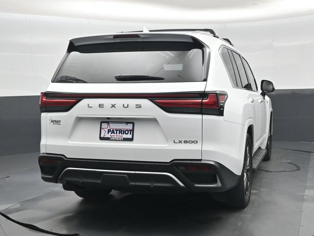 Used 2023 Lexus LX 600 F Sport w/ Accessory Package (Z1) AWD/4WD image 2