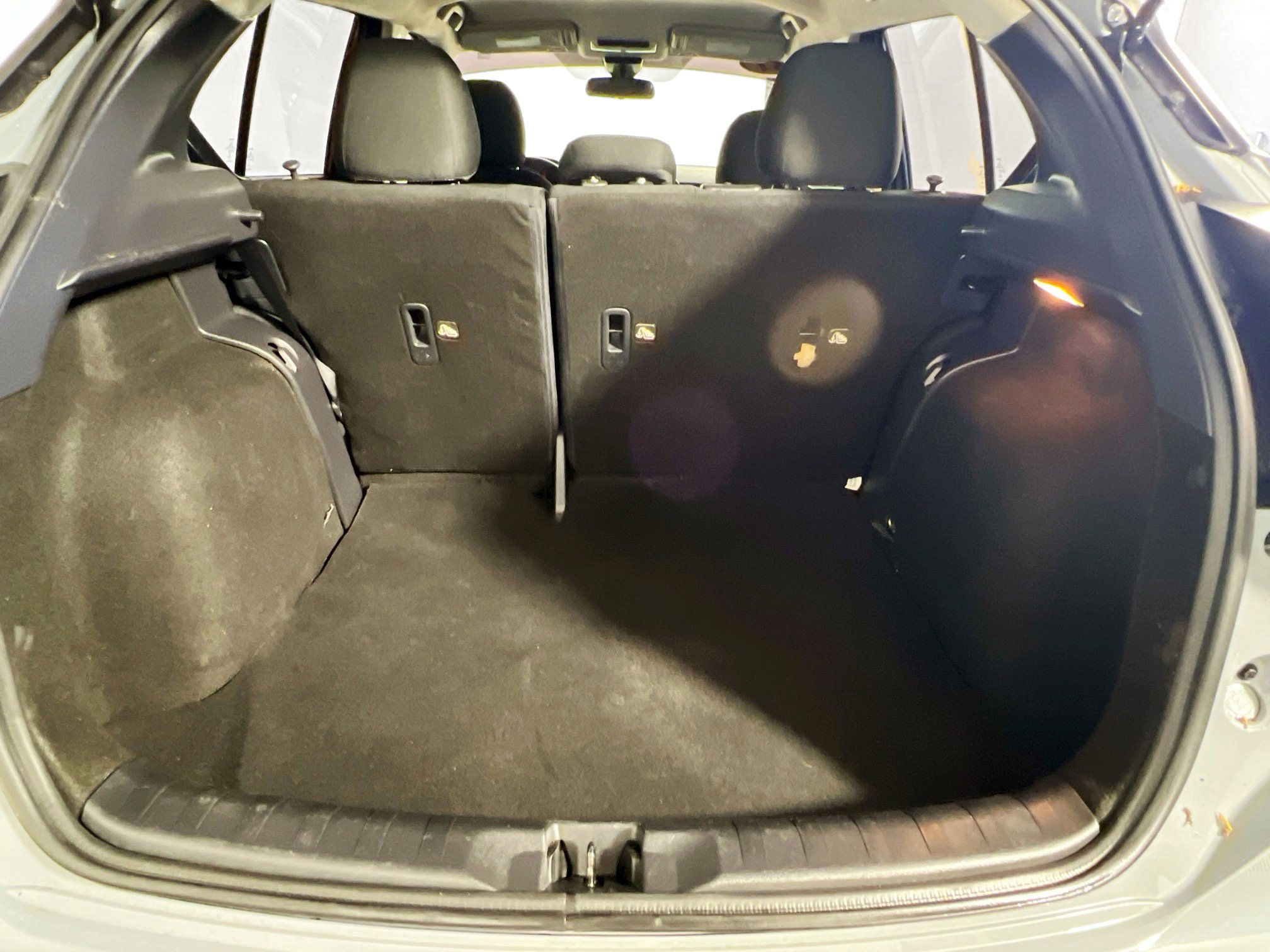 Used 2021 Nissan Kicks SV image 33