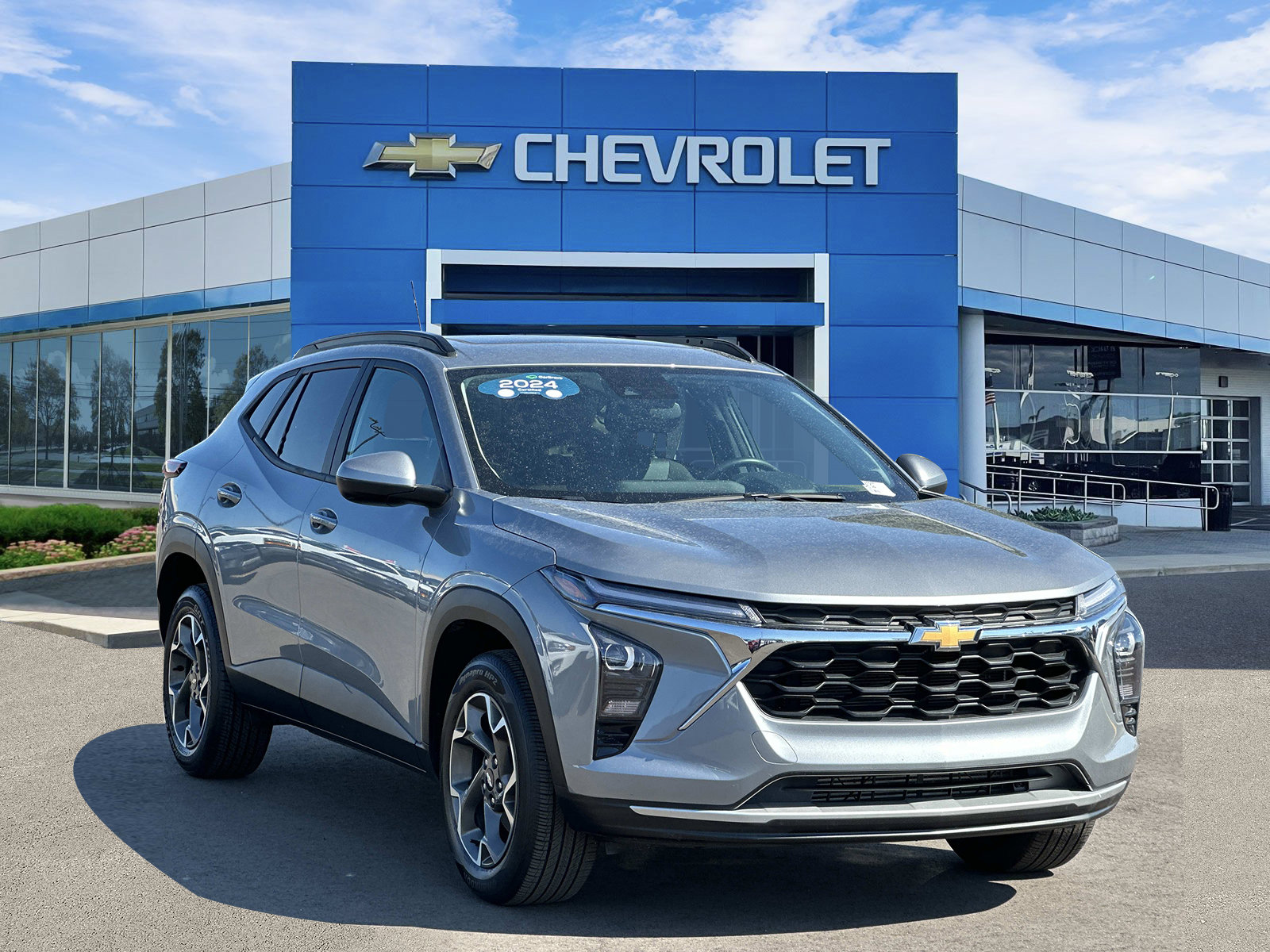 Certified 2024 Chevrolet Trax LT w/ Sunroof Package FWD image 1