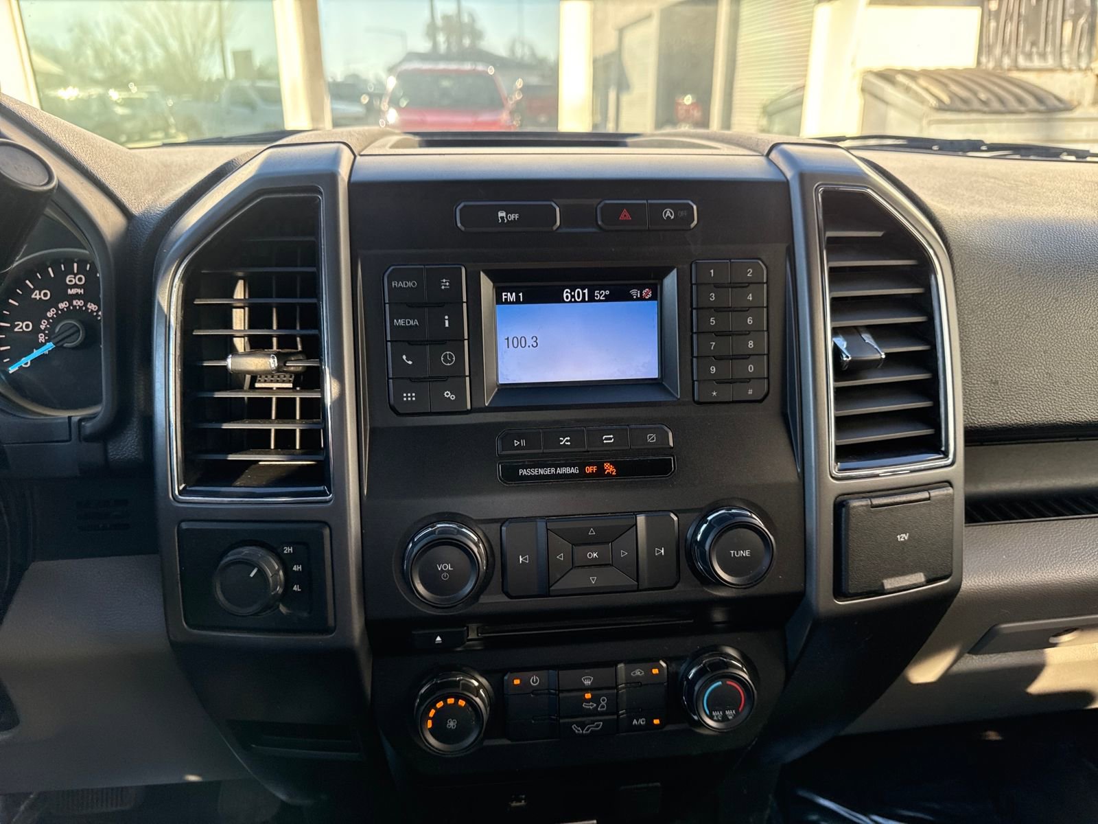 Used 2018 Ford F150 XLT image 18