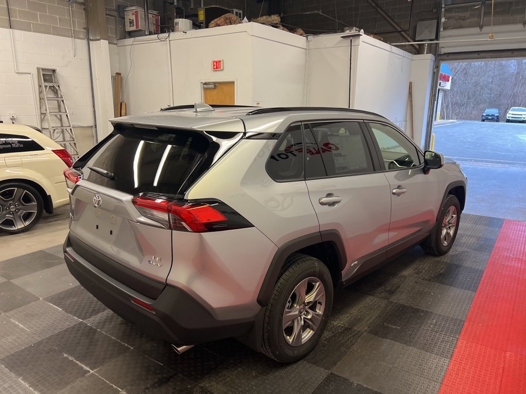 New 2025 Toyota RAV4 LE image 10