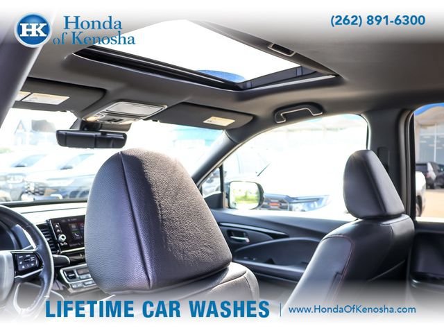 Certified 2024 Honda Ridgeline Black Edition image 13