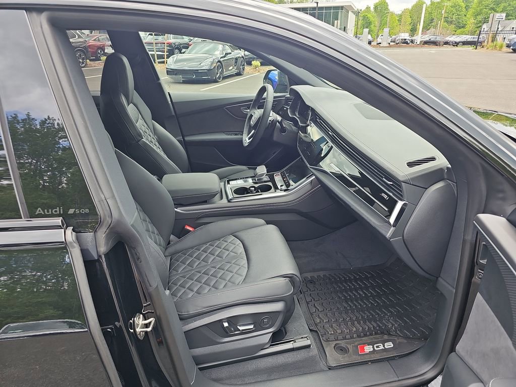 New 2026 Audi SQ8 Premium Plus AWD/4WD image 11