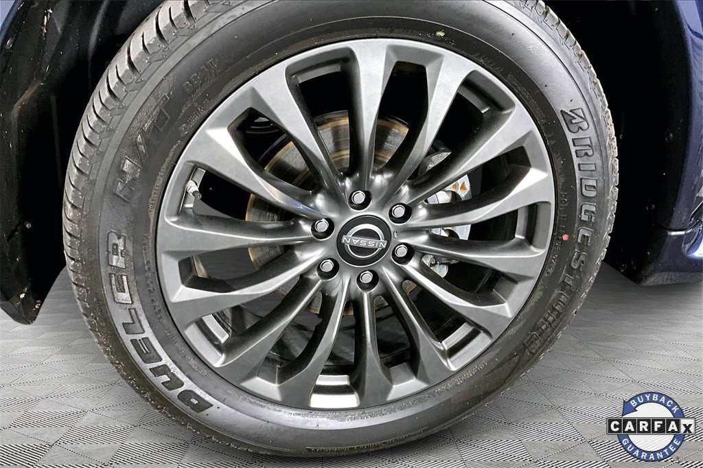 Used 2024 Nissan Armada Platinum w/ Cargo Package image 34