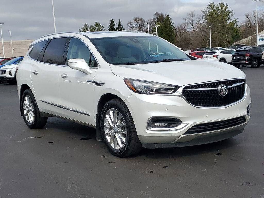 Used 2018 Buick Enclave Premium w/ Experience Buick Package image 2