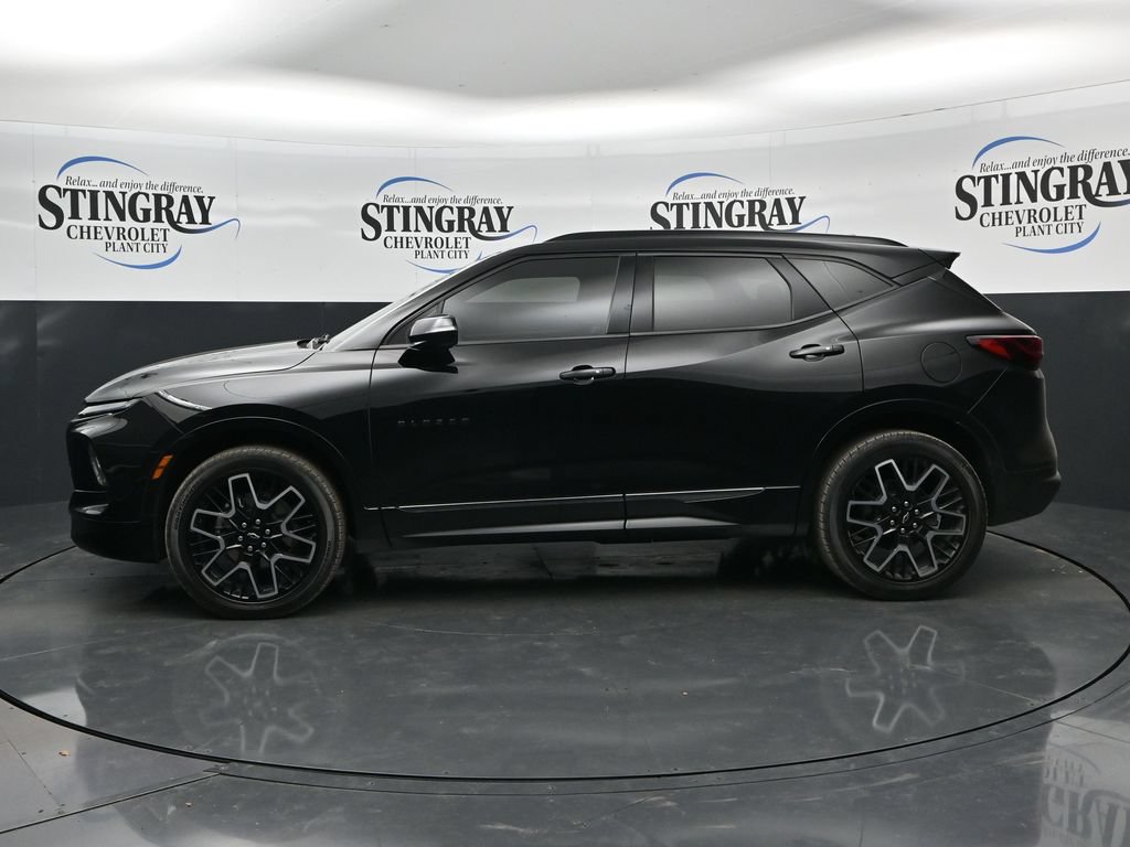 Certified 2023 Chevrolet Blazer RS w/ Driver Confidence II Package FWD image 4