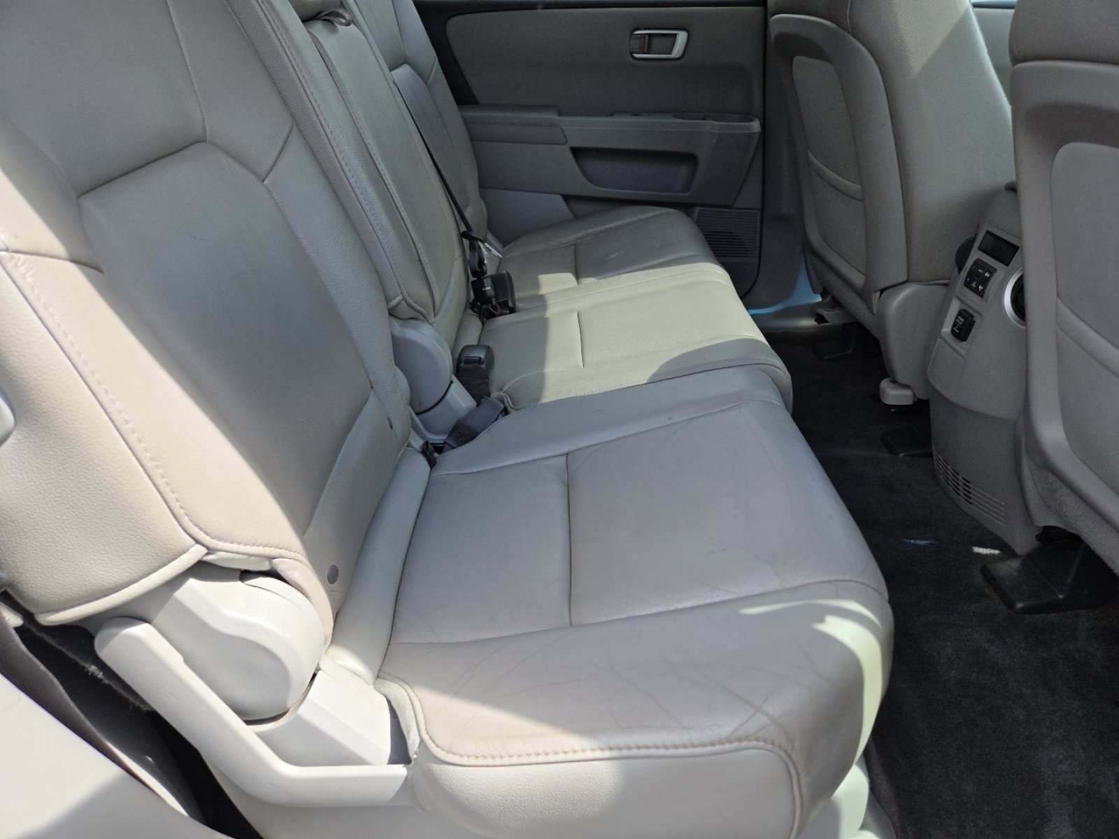 Used 2012 Honda Pilot EX-L image 25