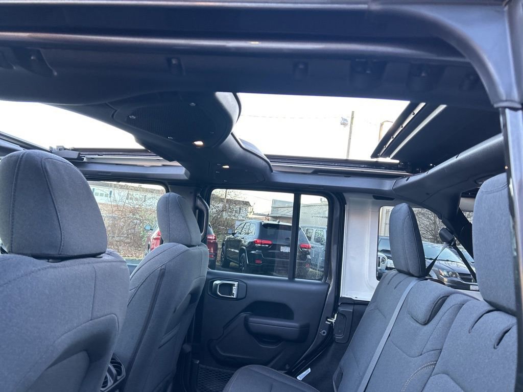 New 2026 Jeep Wrangler Sport S image 32