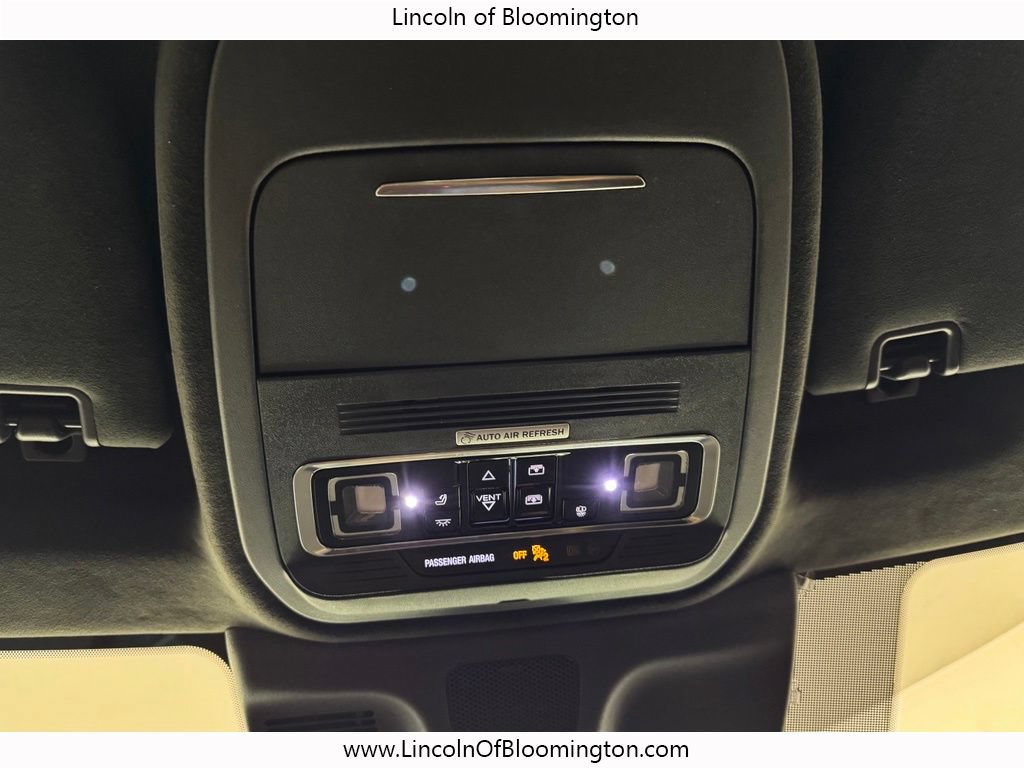Certified 2025 Lincoln Navigator Black Label AWD/4WD image 38