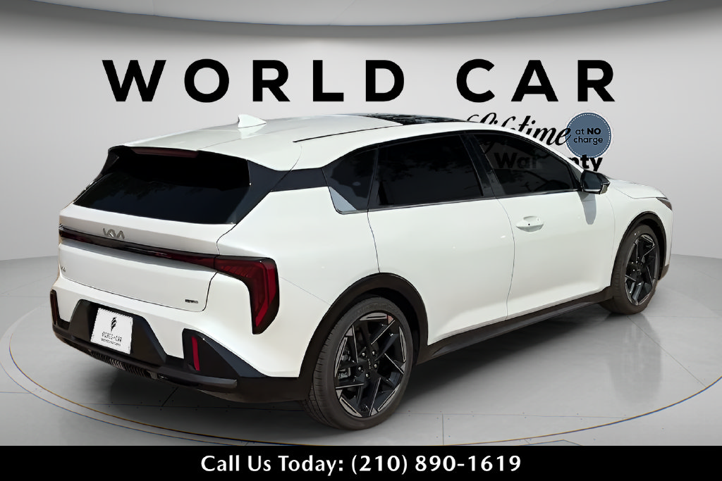 New 2026 Kia K4 GT-Line w/ GT-Line Premium Package FWD image 6