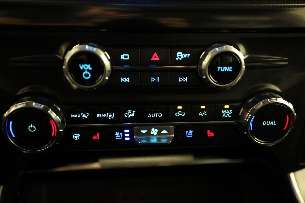 Used 2025 Ford F150 Raptor w/ Equipment Group 803A Raptor R image 25