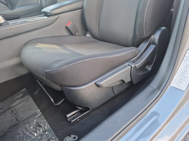 Used 2025 Nissan Sentra SV FWD image 11