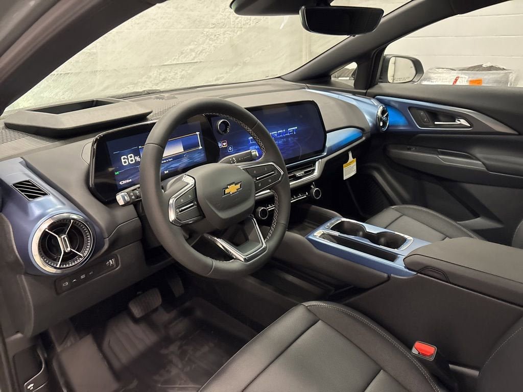 New 2026 Chevrolet Equinox EV LT w/ Convenience Package II AWD/4WD image 15