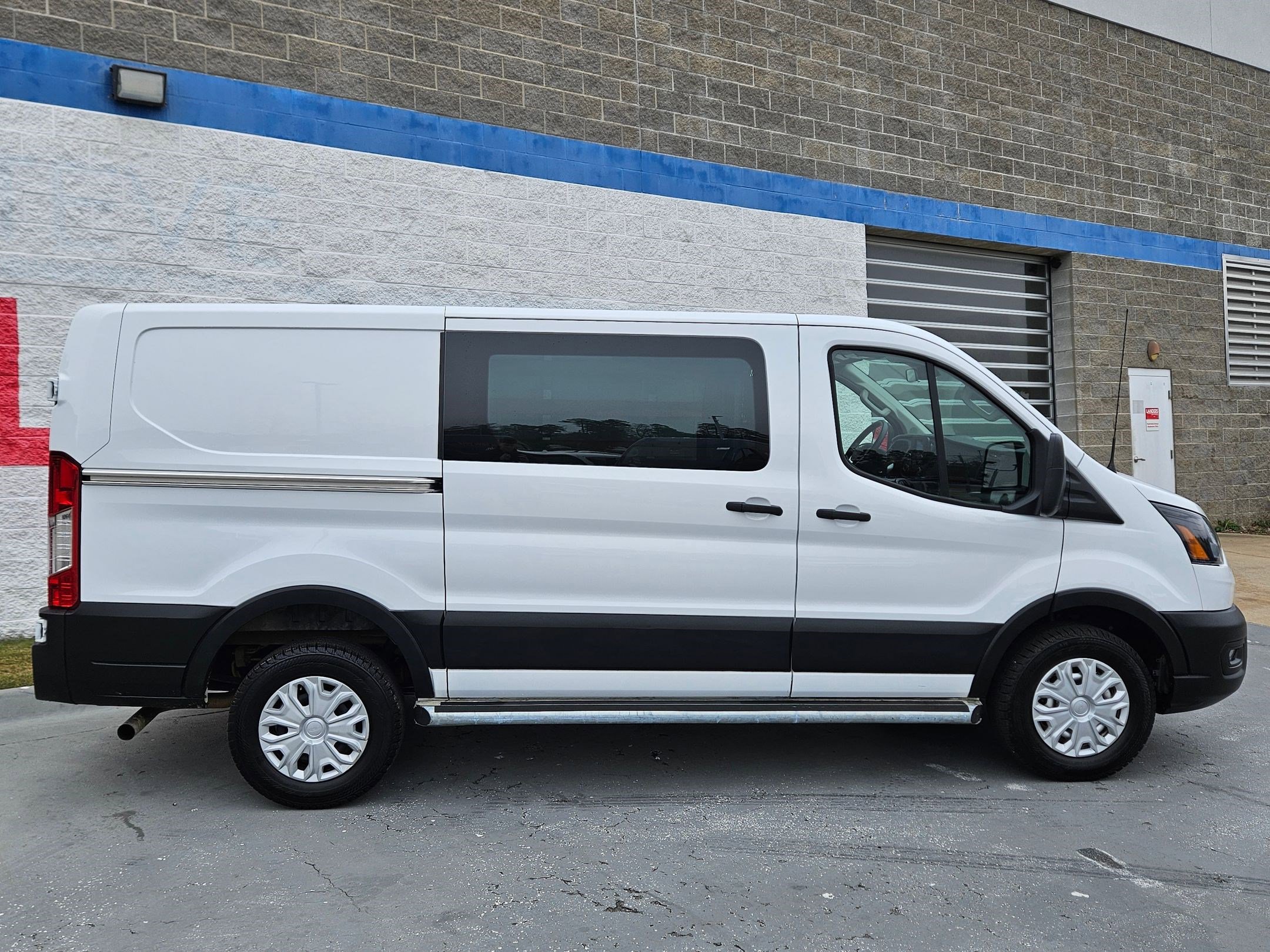 Used 2024 Ford Transit 250 Low Roof w/ Exterior Upgrade Package image 8
