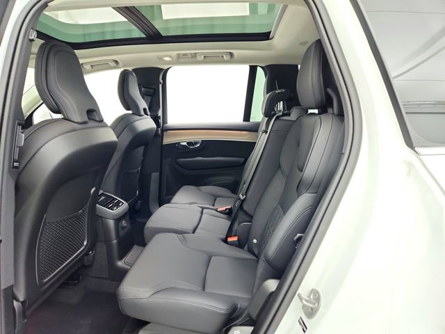 New 2025 Volvo XC90 T8 Plus w/ Protection Package Premier image 26