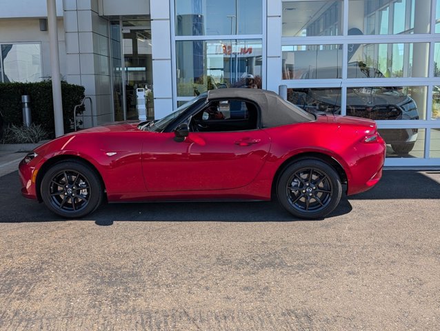 Used 2020 MAZDA MX-5 Miata Sport RWD image 5