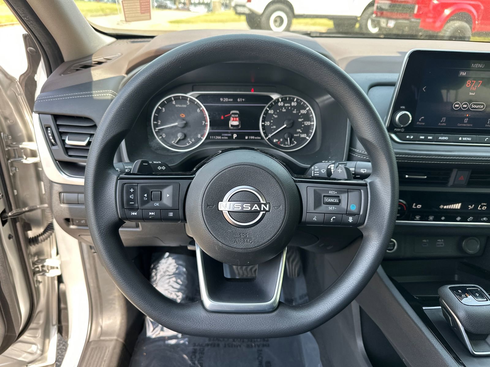 Used 2023 Nissan Rogue SV image 21
