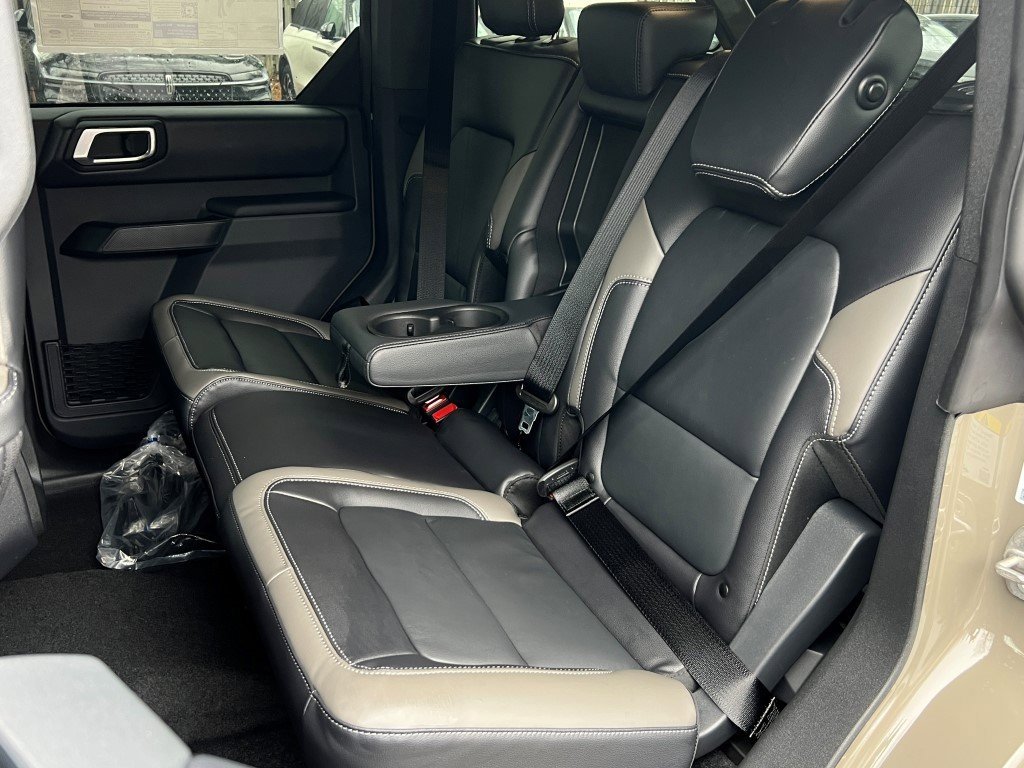 New 2025 Ford Bronco Outer Banks image 12