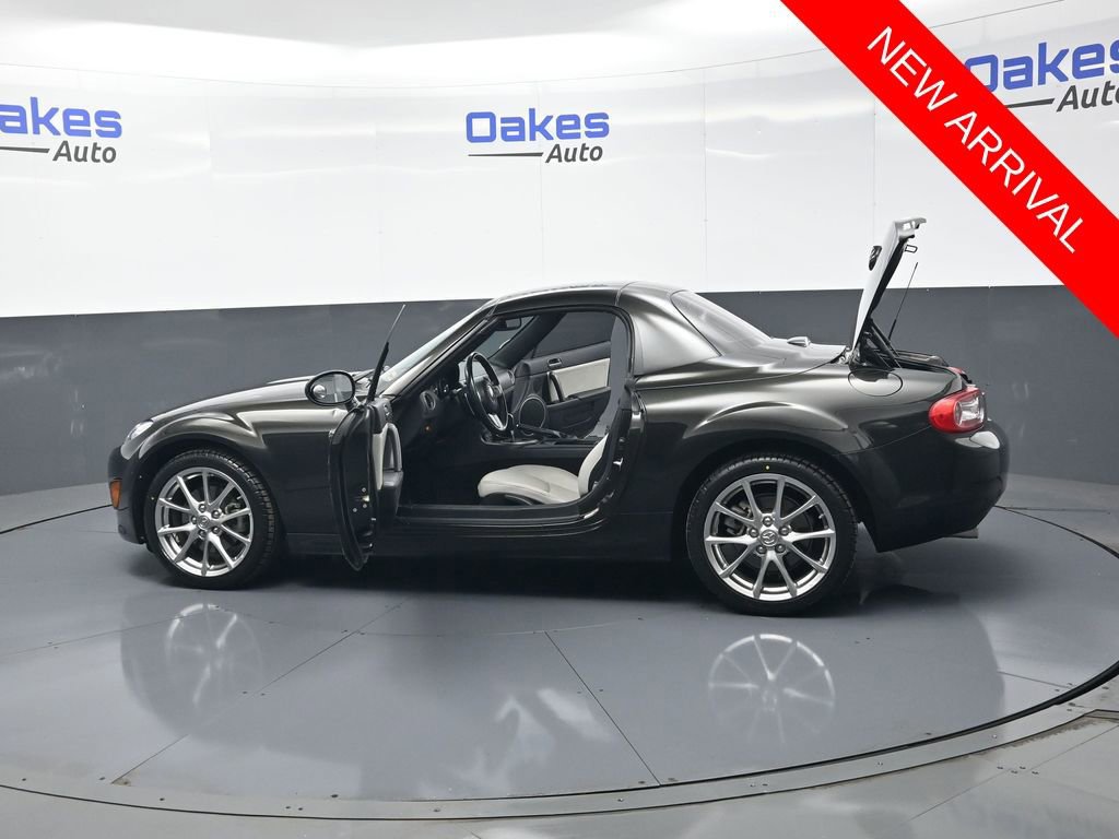 Used 2011 MAZDA MX-5 Miata Grand Touring image 45