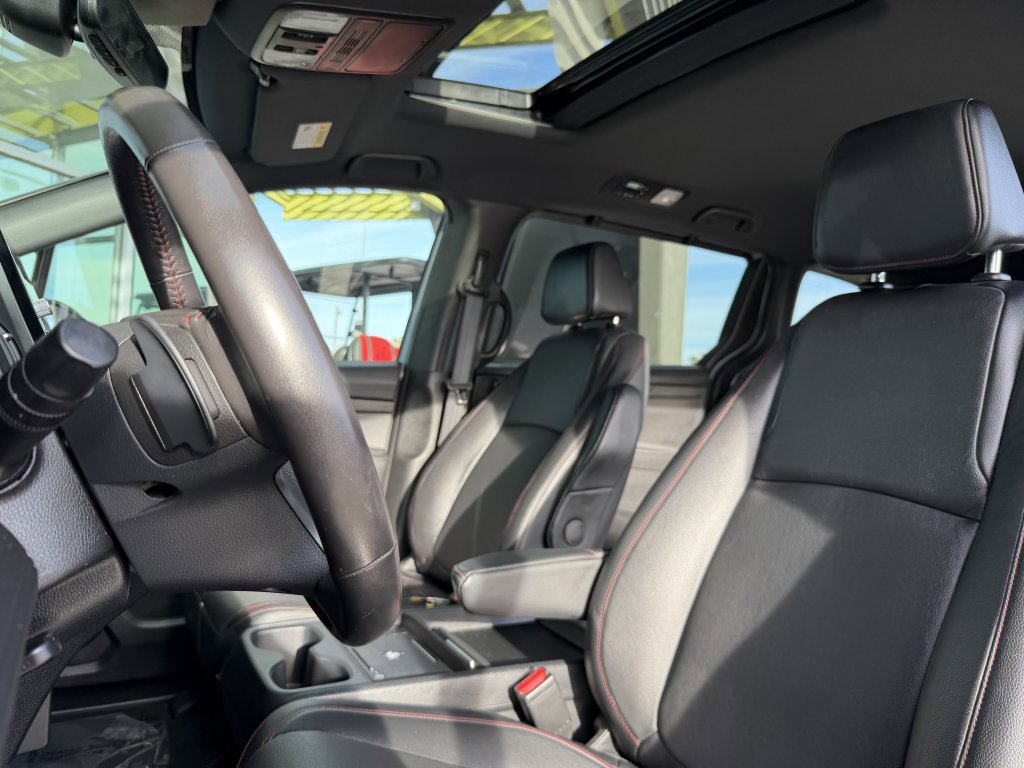 Used 2025 Honda Odyssey Sport-L image 30