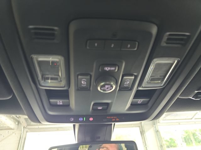 Used 2022 Chevrolet Tahoe LT w/ LT Signature Package AWD/4WD image 25