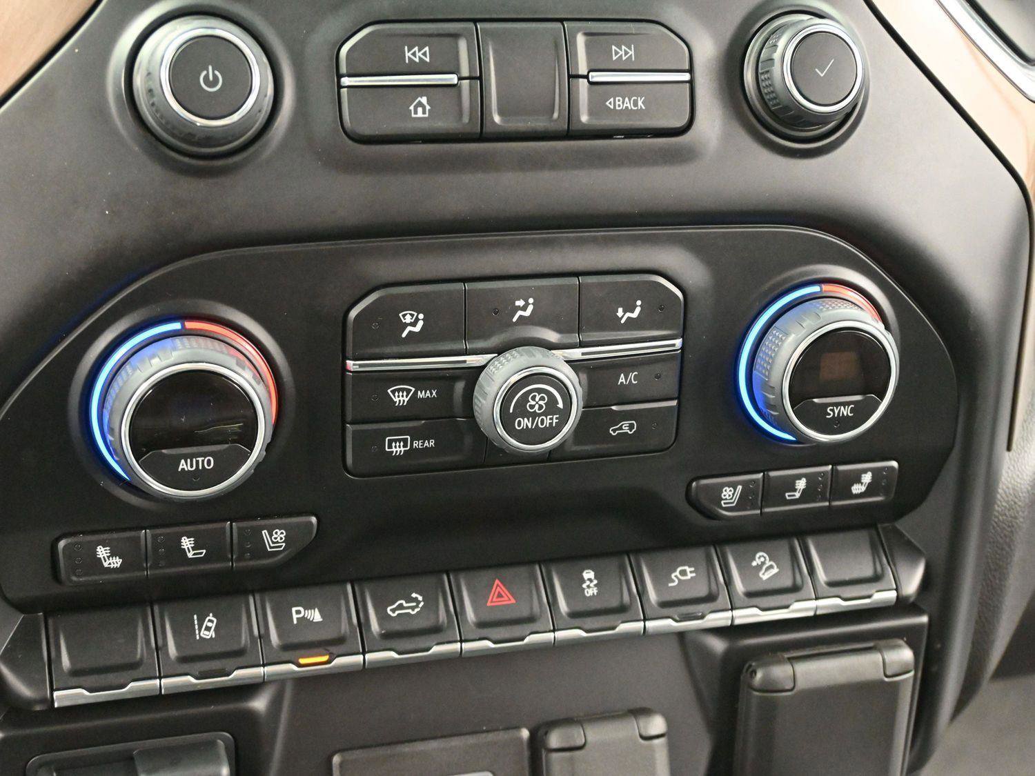 Used 2022 Chevrolet Silverado 2500 High Country w/ LPO, Dark Essentials Package image 22