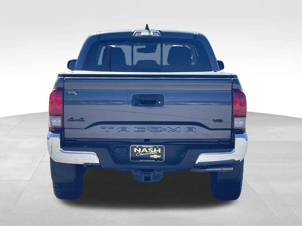 Used 2021 Toyota Tacoma SR5 AWD/4WD image 4