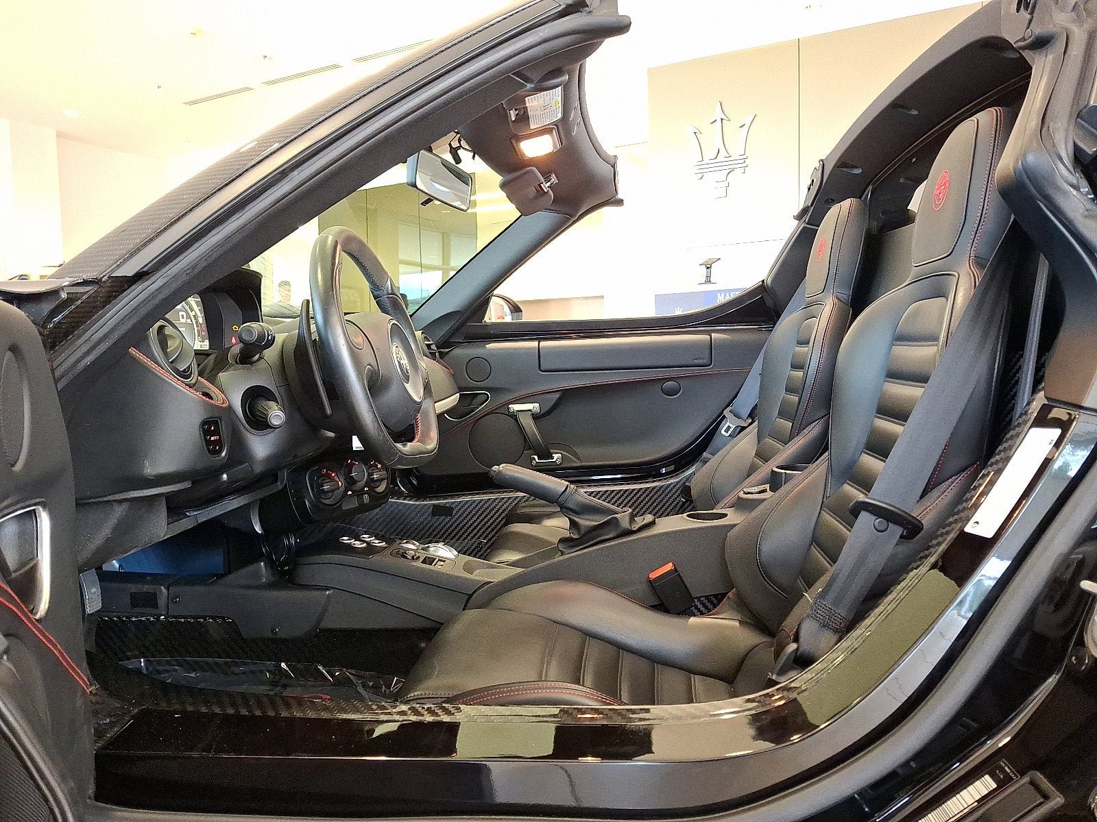 Used 2018 Alfa Romeo 4C Spider w/ Spider Track Package 3 RWD image 12