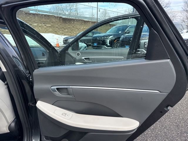 Used 2023 Hyundai Sonata SEL w/ Preferred Accessory Package image 29