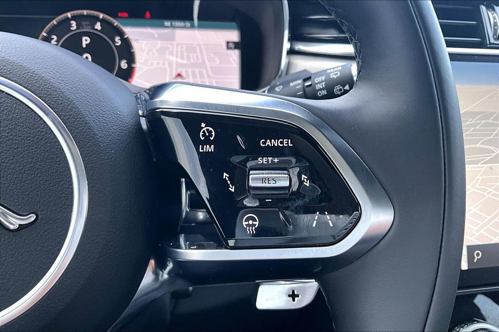 Used 2026 Jaguar F-PACE R-Dynamic S image 21