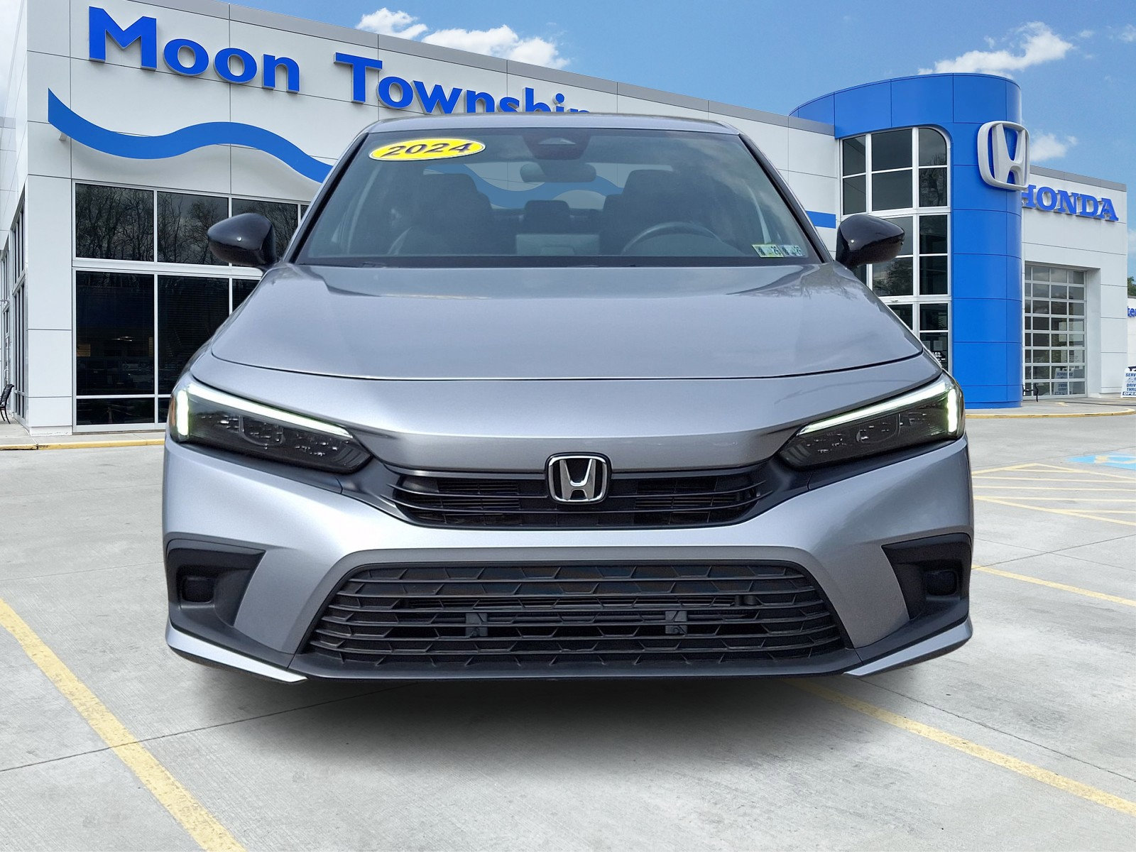 Used 2024 Honda Civic Sport image 2