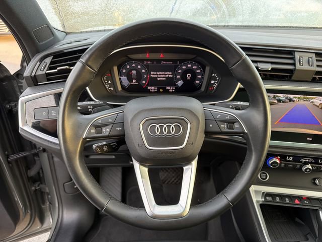 Used 2024 Audi Q3 2.0T Premium image 31